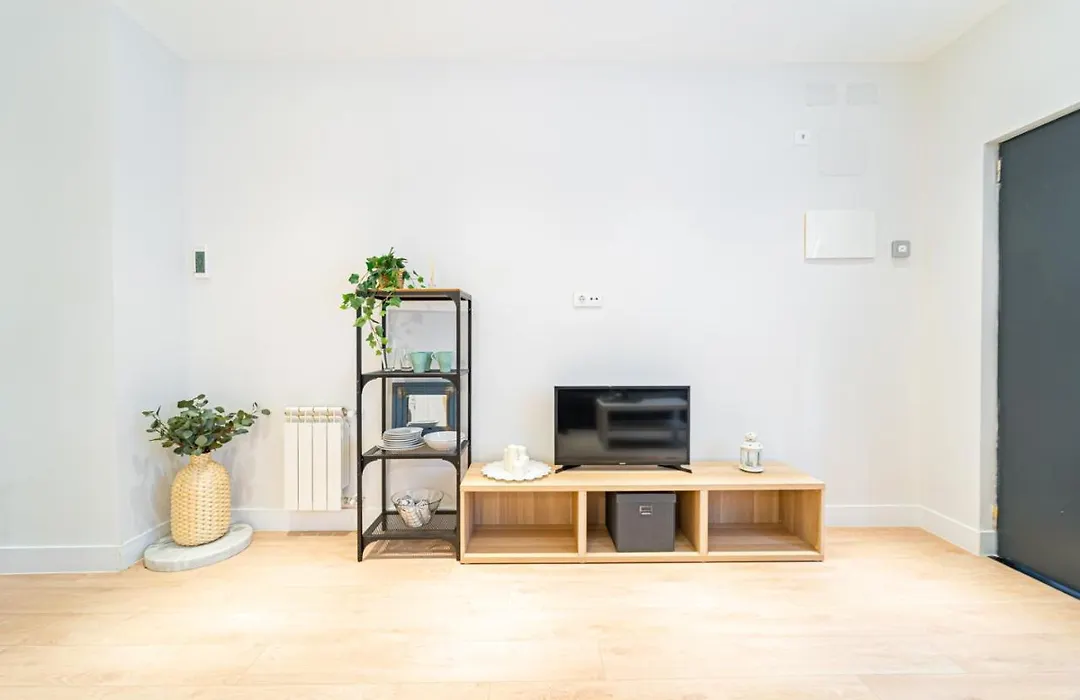 Edsam Madrid Apartments White-1